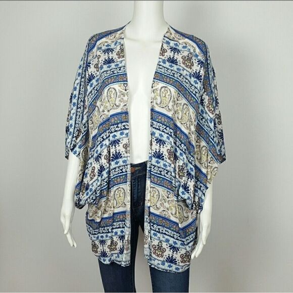 SKI Plus Short Sleeve Cardigan Paisley Print Kimono - Picture 2 of 4